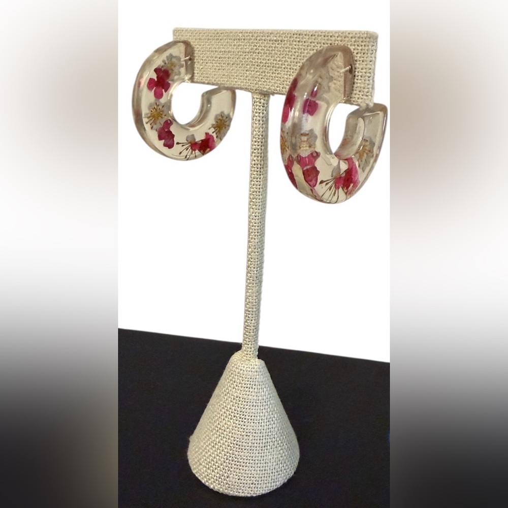#725 Vintage Floral Resin Hoop Earrings‎ | Pressed Flower Clear Acrylic